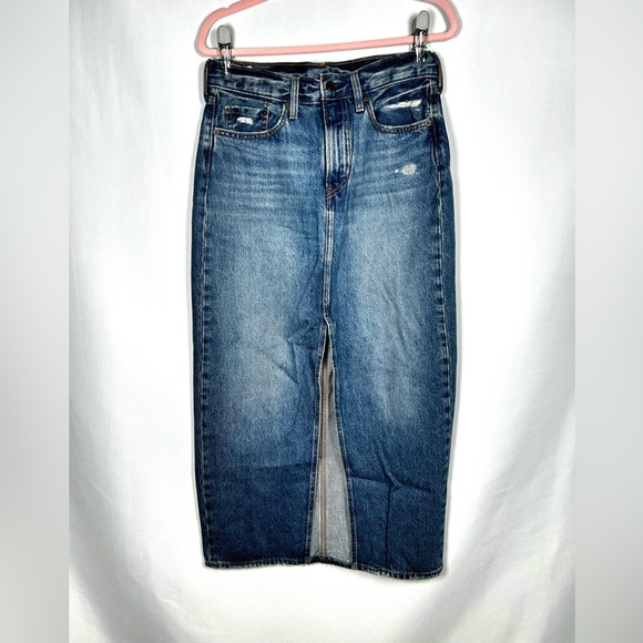 Levi's Long Denim Skirt NWOT - Picture 2 of 4